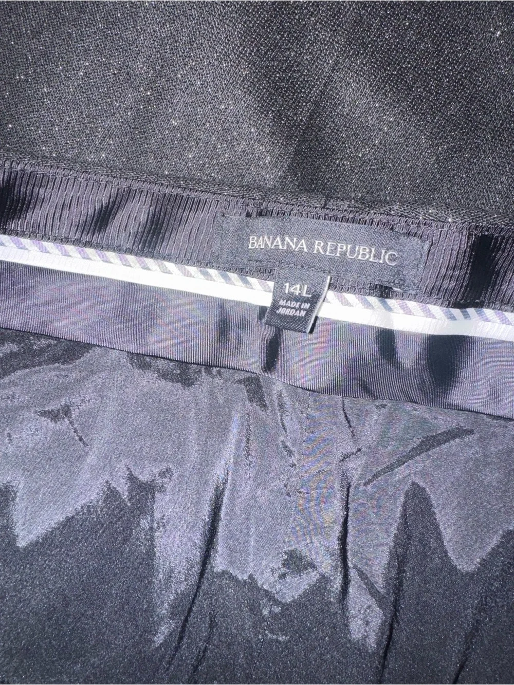 Banana Republic black sparkle Avery trouser
Size 14L - Picture 5 of 8